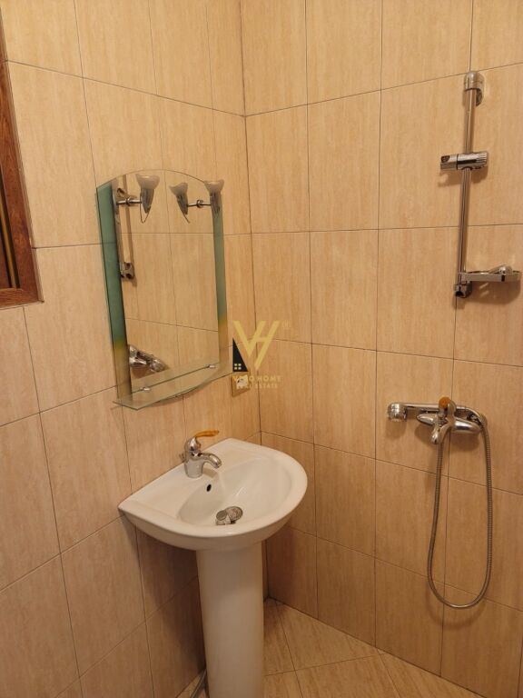 THREE-STORY VILLA FOR RENT ON ELBASANI STREET 2,500 EURO