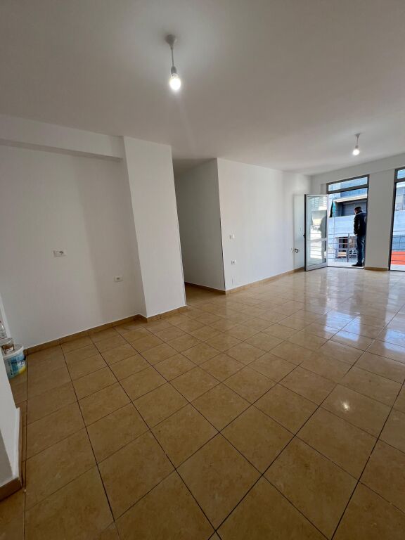 Apartament 1+1, Kompleksi Cabej!