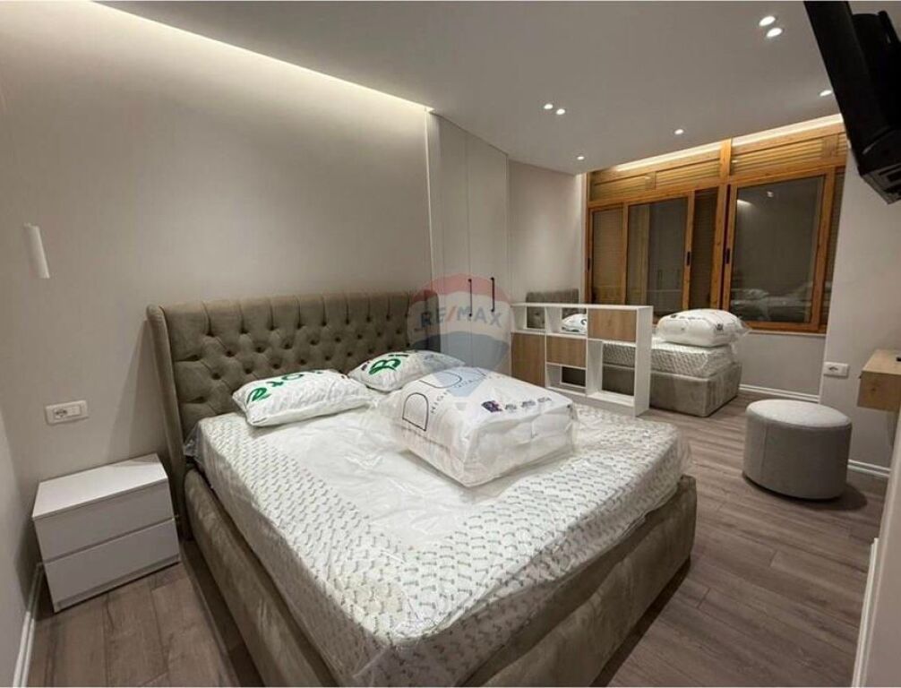 Apartment - For Sale - Commune of Paris, Tirana ID: 530481001-1310