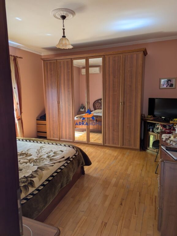 VILLA 3 FLOORS FOR SALE "NEAR ROBERT NACI STREET, HARRY FULTZ" 515000 EURO