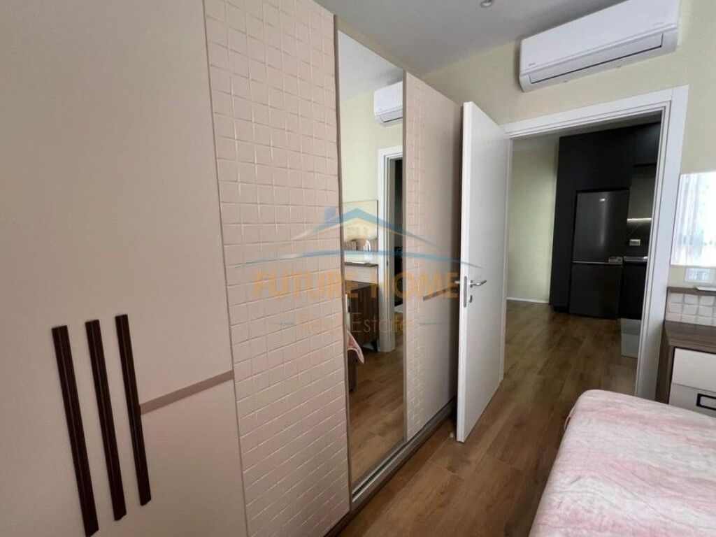 Vendita, Appartamento 1+1, Galeria Roma, Rruga e Kavajes, Tirane !