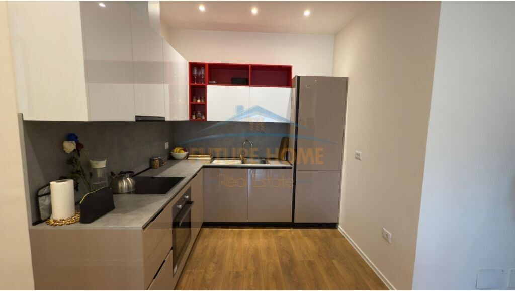 Affitto, Appartamento 1+1, Complesso Delijorgji, Tirana