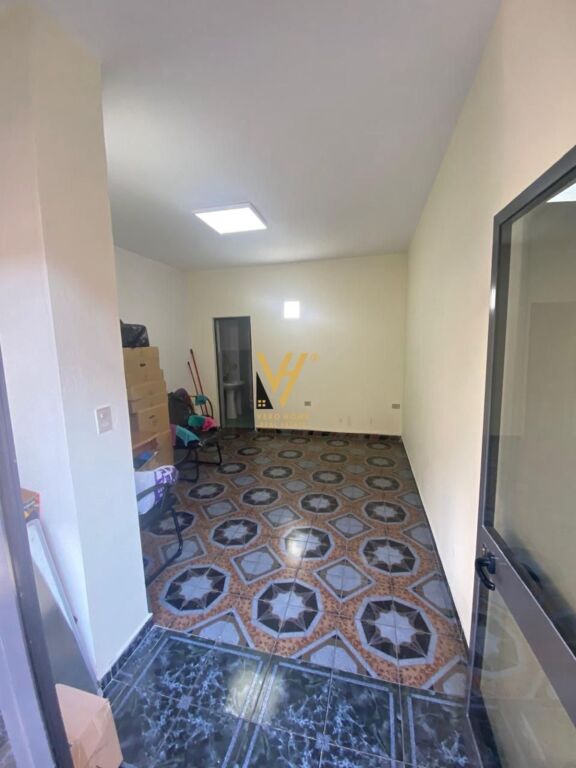 SHOP FOR RENT 40 M2 AT DINAMO STADIUM 55,000 LEKE