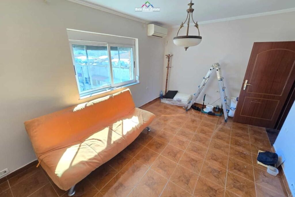 Apartament Ne Shitje 2+1 Ne Qender (ID B121215) Tirane
