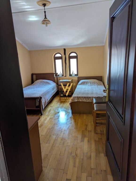 SHITET VILE 3-KATSHE TE RR.ROBERT NACI, BLVD I RI 515.000 EURO