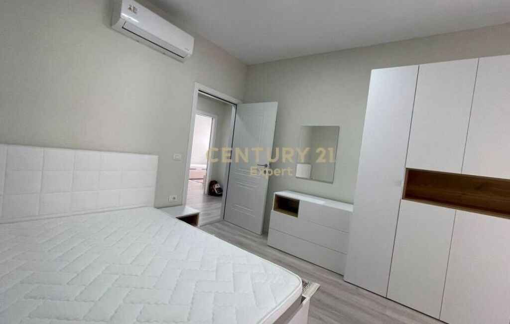 Apartment for rent 2+1+2+ Parking Spot , Durres Street