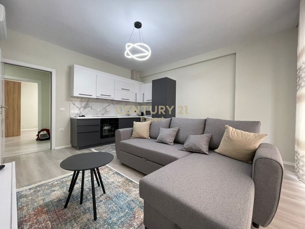We rent a modern 2+1 apartment with parking space on Durrës Street.
