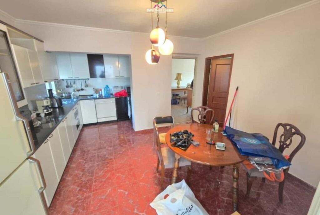 Apartament Ne Shitje 2+1 Ne Qender (ID B121215) Tirane