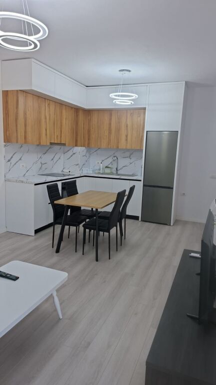 Appartamento 2+1+2 Bagni. Univers City
