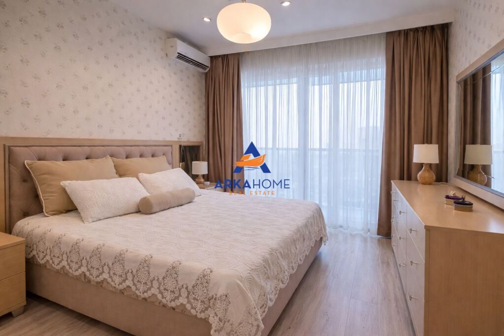 SHITET APARTAMENT 2+1+BALLKON+POST PARKIMI "TE AMBASADOR 3,STADIUMI AIR ALBANIA" 609.600 EURO