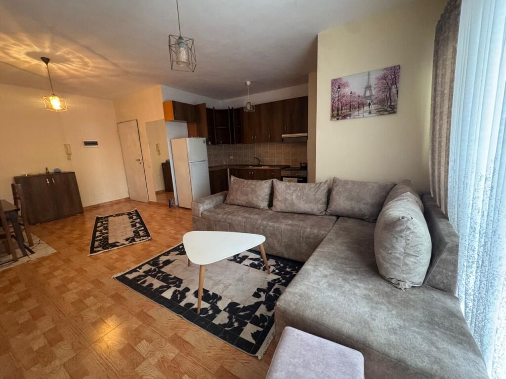 Apartament 2+1, Ish Fusha Aviacionit!