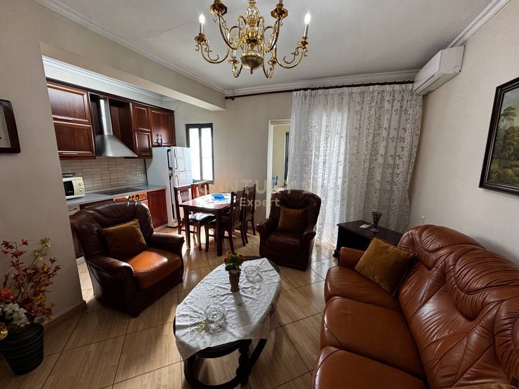 1+1 FOR RENT AT SIRI KODRA, OPPOSITE POLYCLINIC NO. 4