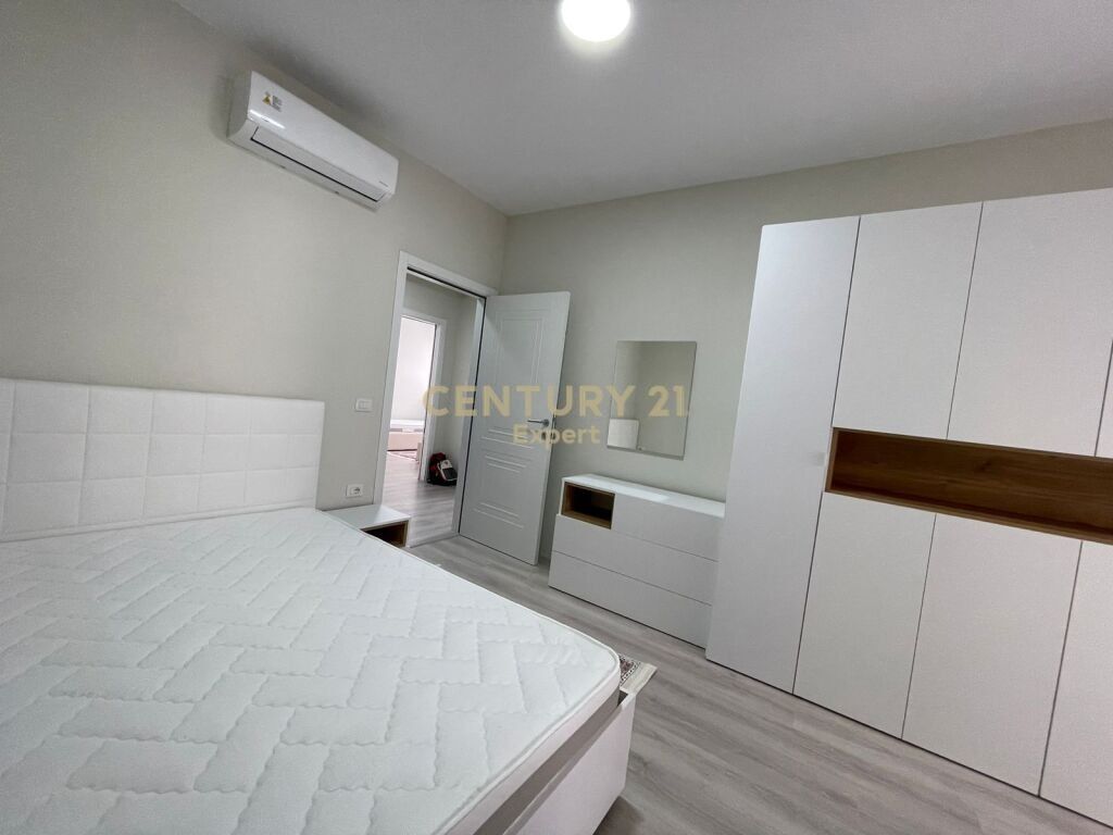 We rent a modern 2+1 apartment with parking space on Durrës Street.