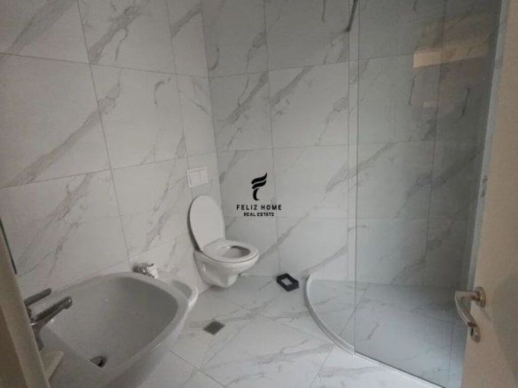 APARTAMENT ME QERA 2+1 KOPSHTI ZOOLOGJIK 100.000 LEKE FH-68498