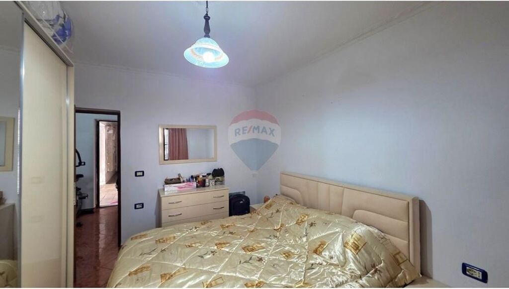 Apartament 1+1 në shitje pranë Shkolla Ismail Qemali – Okazion