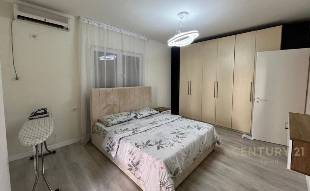 Apartment for rent 2+1 , Zogu i Zi