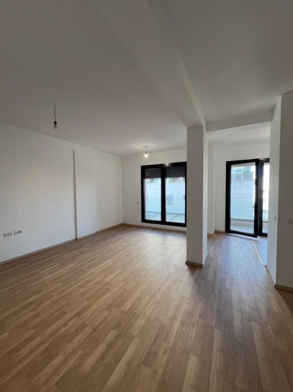 Appartamento 2+1+2+Parcheggio in vendita in via Kosovareve