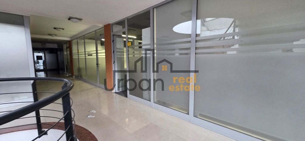 Rent, Office, Pazarin e Ri, Tirana - 1100€ | 72 m²