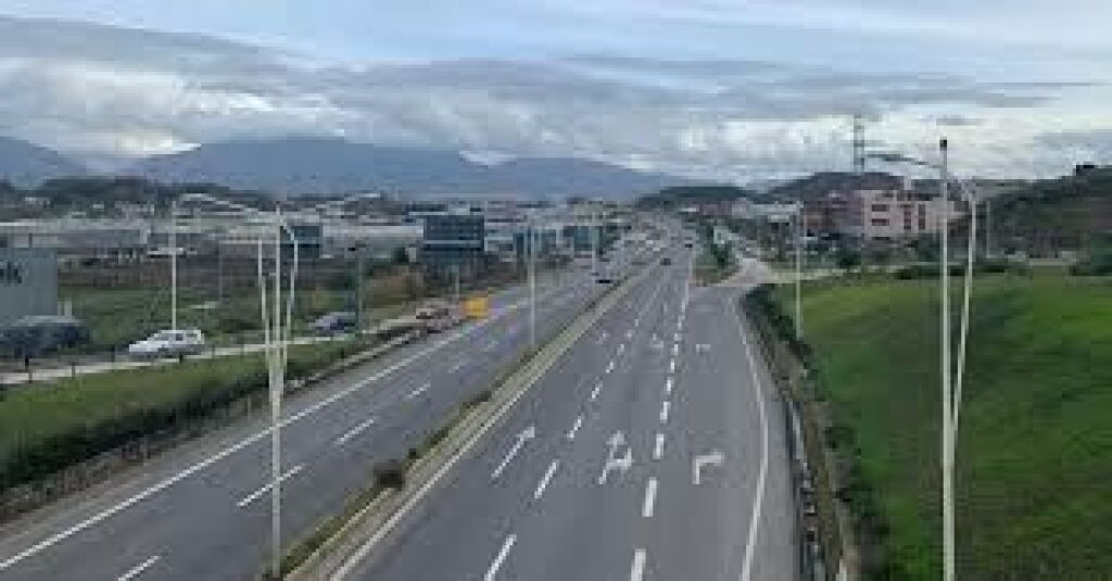 We have a warehouse for sale on the Tirana-Durrës Highway, Tirana