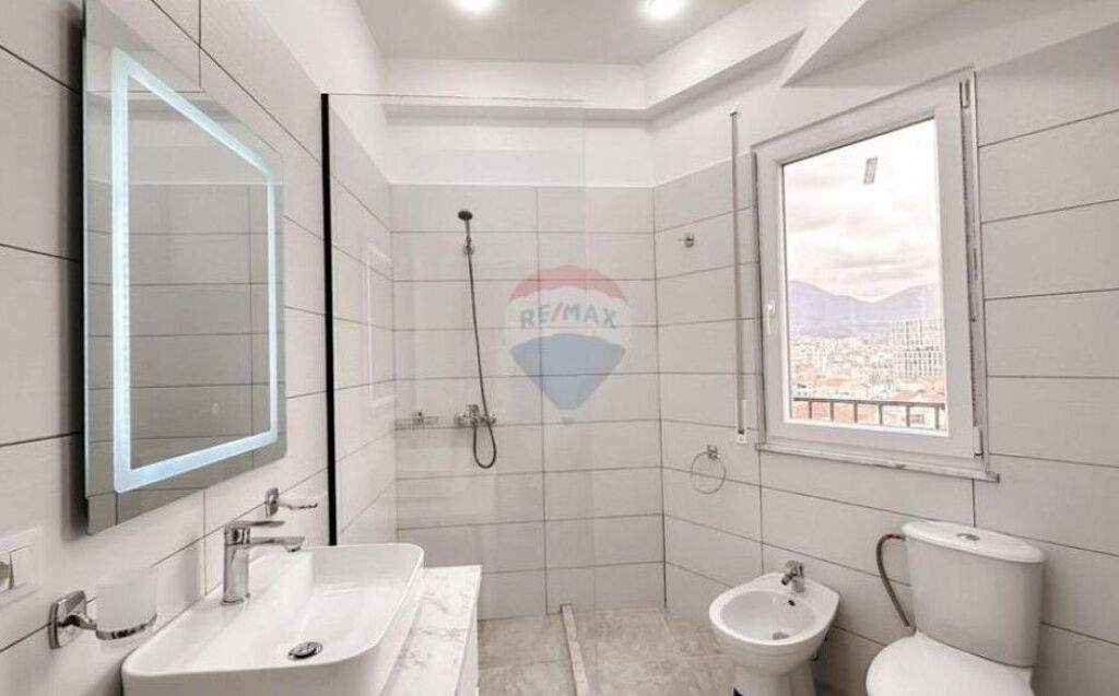Apartament - Për Qira - Rruga e Dibrës, Tiranë(ID: 530191055-641)