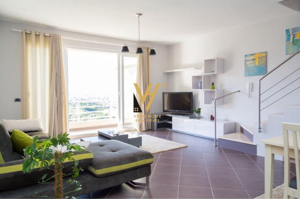 VENDESI DUPLEX 3+1+2 A KODRA E DIELLIT 245.000 EURO