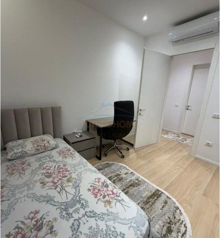 Shitet, Apartament 2+1+2+Post Parkimi, "Kompleksi Delijorgji ", Tiranë