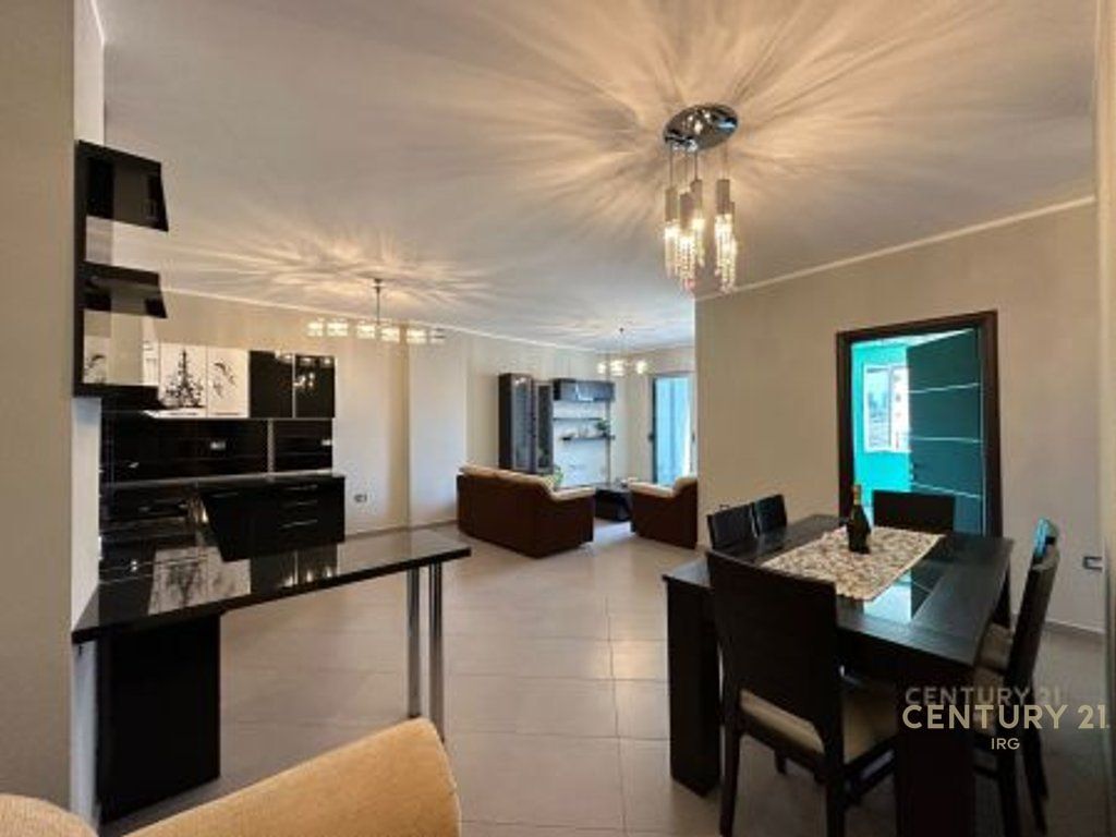 Apartament 2+1 per Qira prane Marinaj Hotel, Unaza e Re