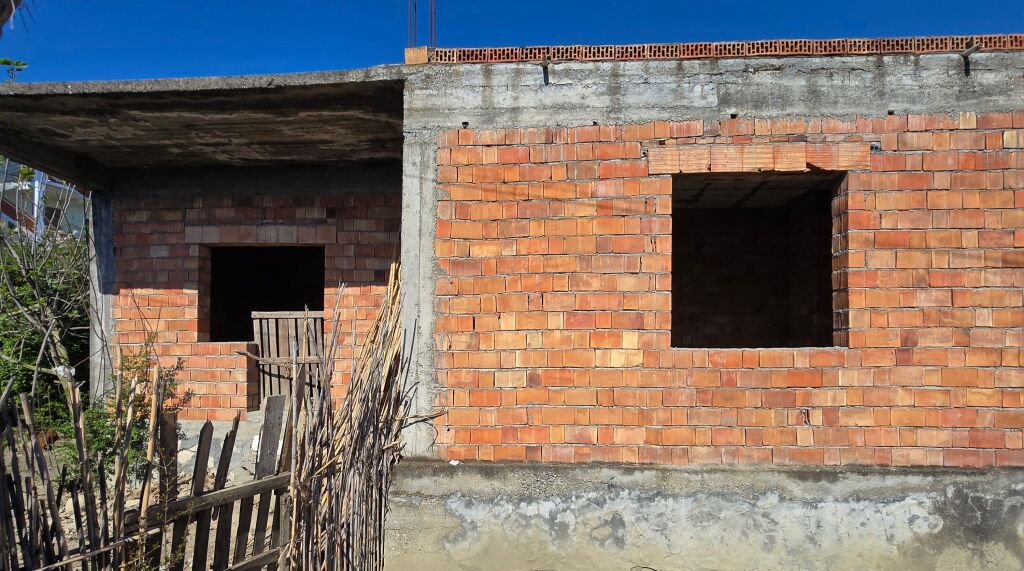 HOUSE FOR SALE 1 FLOOR IN BATHORE, KAMEZ