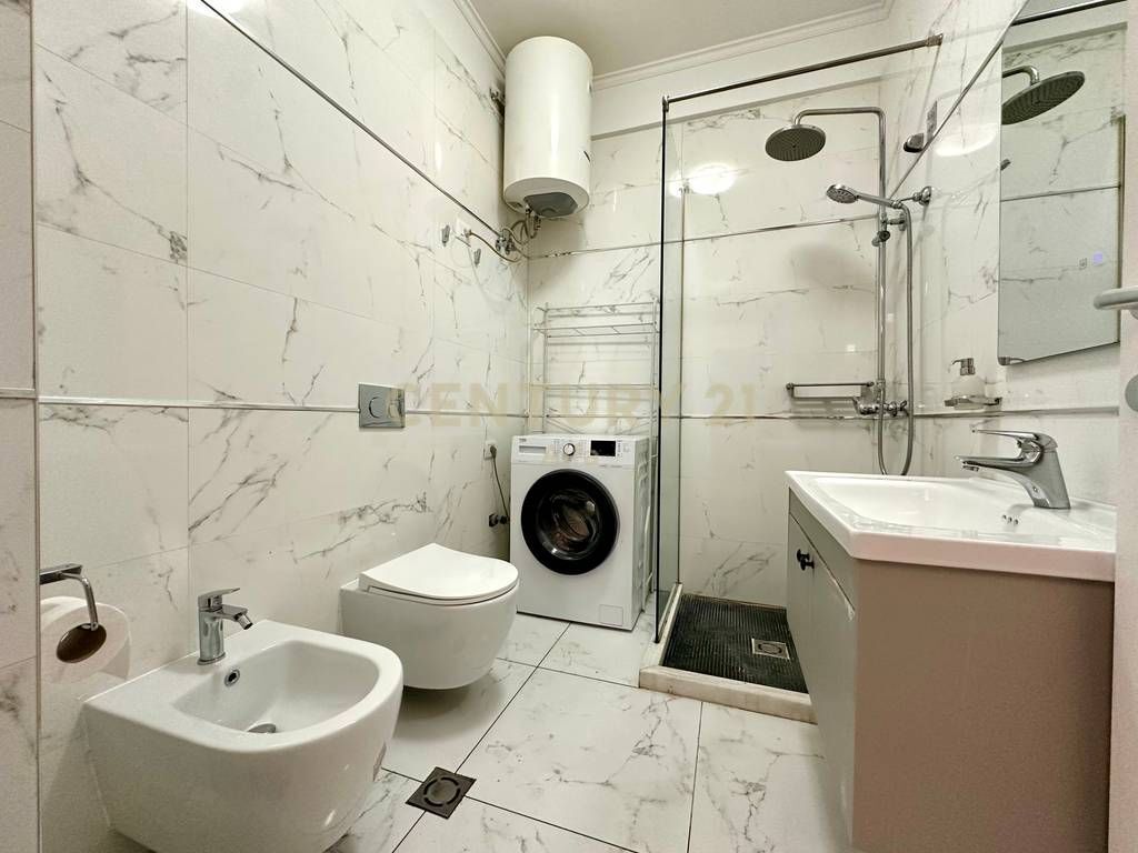RENT, APARTMENT 3+1+2 with PARKING SPACE, BOTANICAL GARDEN