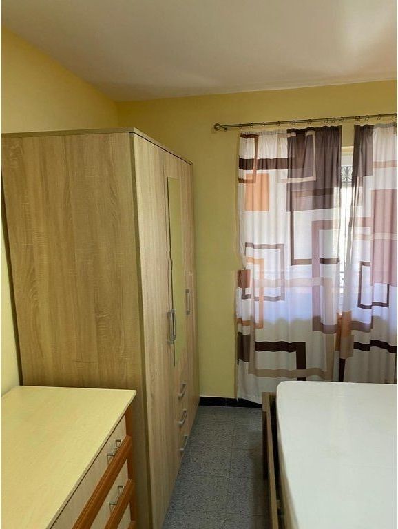 Appartamento 1+1 in affitto nella zona Tirana e Re, Tirana – 600€/mese