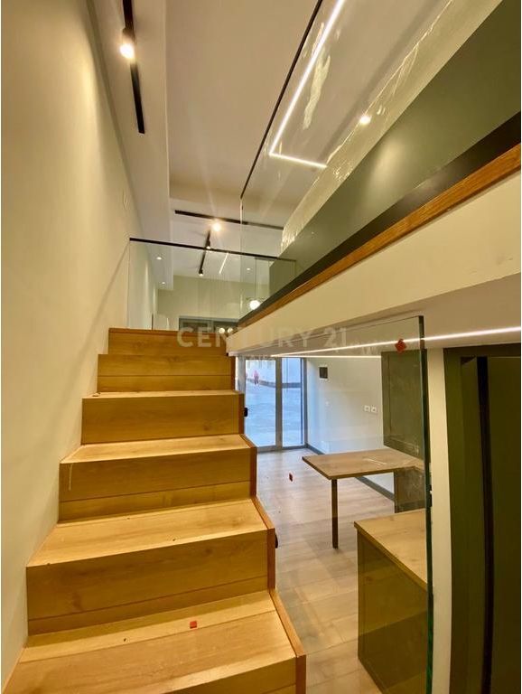 VENDESI, STUDIO LOFT A XHAMLLIK