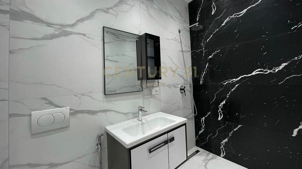 Apartament 2+1 me qira ne Komunen e Parisit