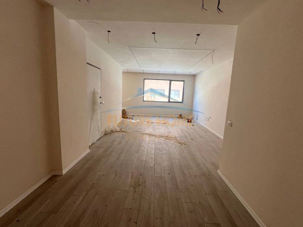 For sale, Apartment 2+1+2 Elbasan Street, Tirana.
