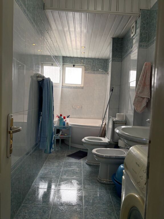 Apartment 2+1 for rent, Xhamia e Tabakeve Rr Elbasanit