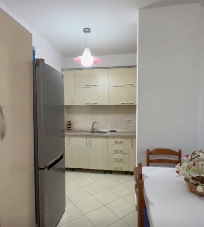 Apartament 1+1 me për shitje tek Ish Tregu Elektrik tek Grandi!