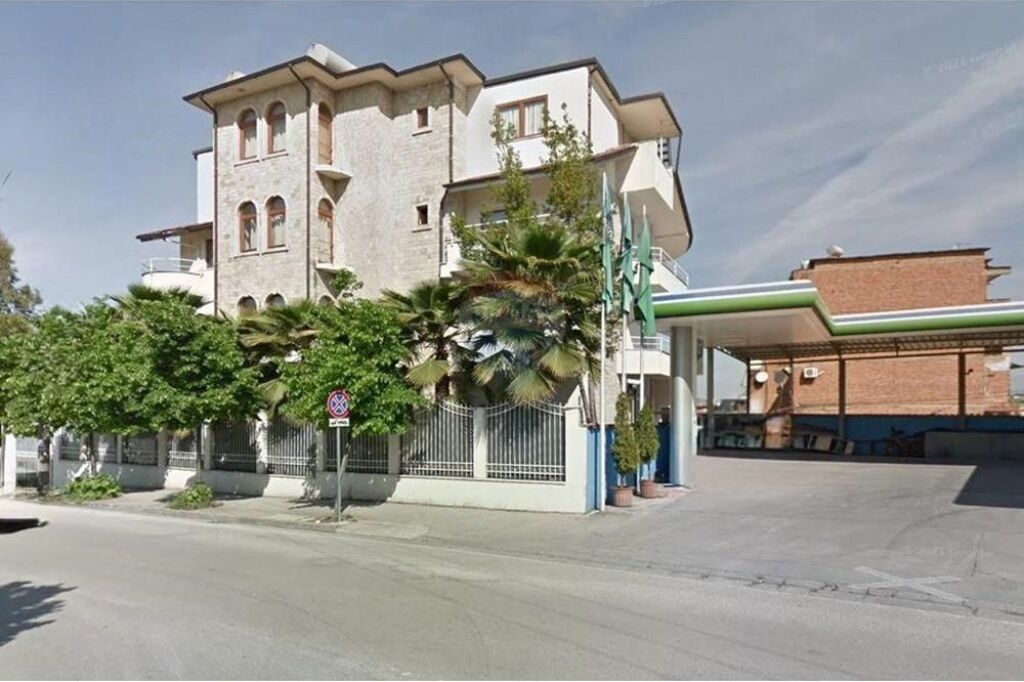 Ndërtesë - Për Qira - Rrethrrotullimi i Kinostudios, Tiranë(ID: 530221059-331)