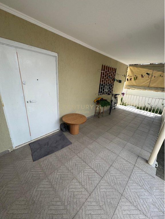 PRIVATE HOUSE FOR SALE WITH LAND AREA 287 M2 NEAR AMERICAN HOSPITAL 2!