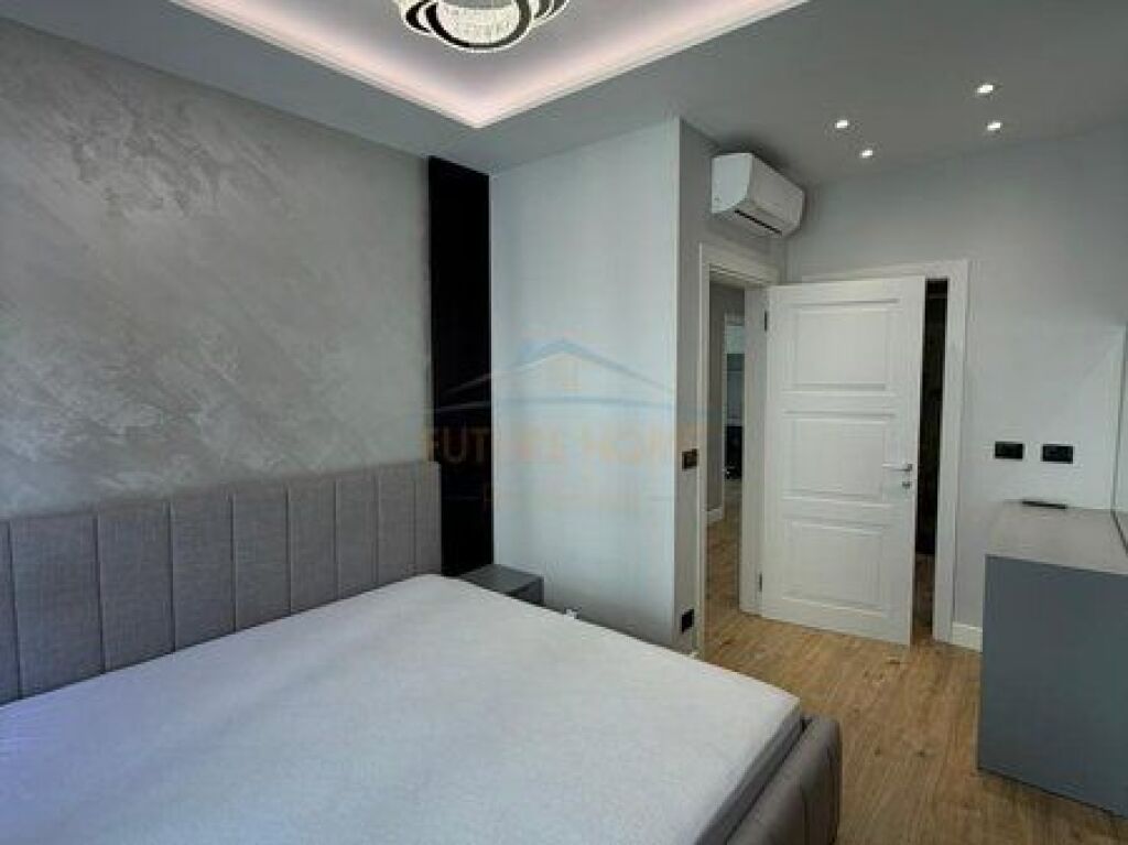 In vendita, Appartamento 3+1+2+2 Posti Auto, Sofia Hill Residence, TEG, Tirana.
