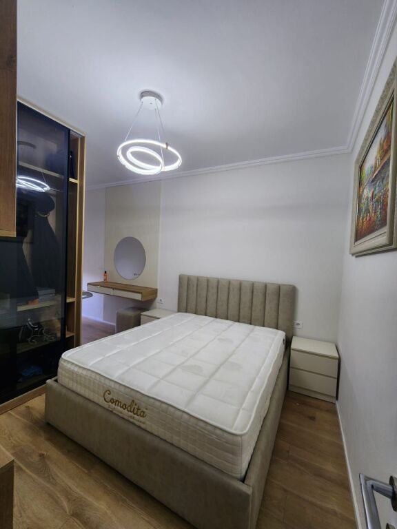 Appartamento in affitto 2+1+P Golden Park 3, Di fronte a Amerikan 3/65.000 lek