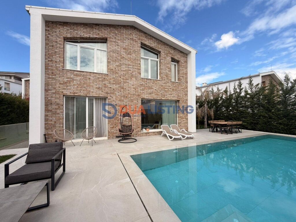 VILLA WITH POOL FOR RENT AT ELYSIUM RESIDENCE !