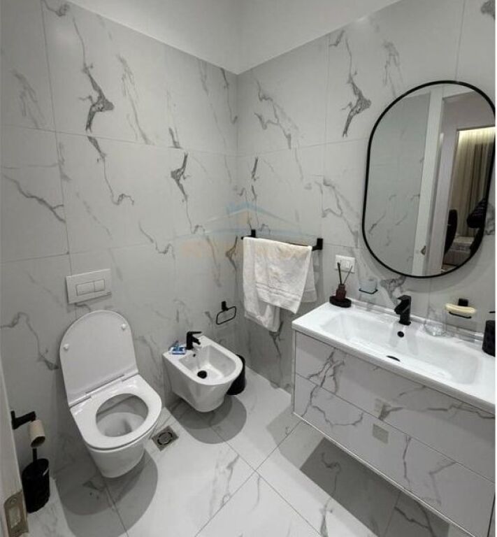 Shitet, Apartament 2+1+2+Post Parkimi, "Kompleksi Delijorgji ", Tiranë