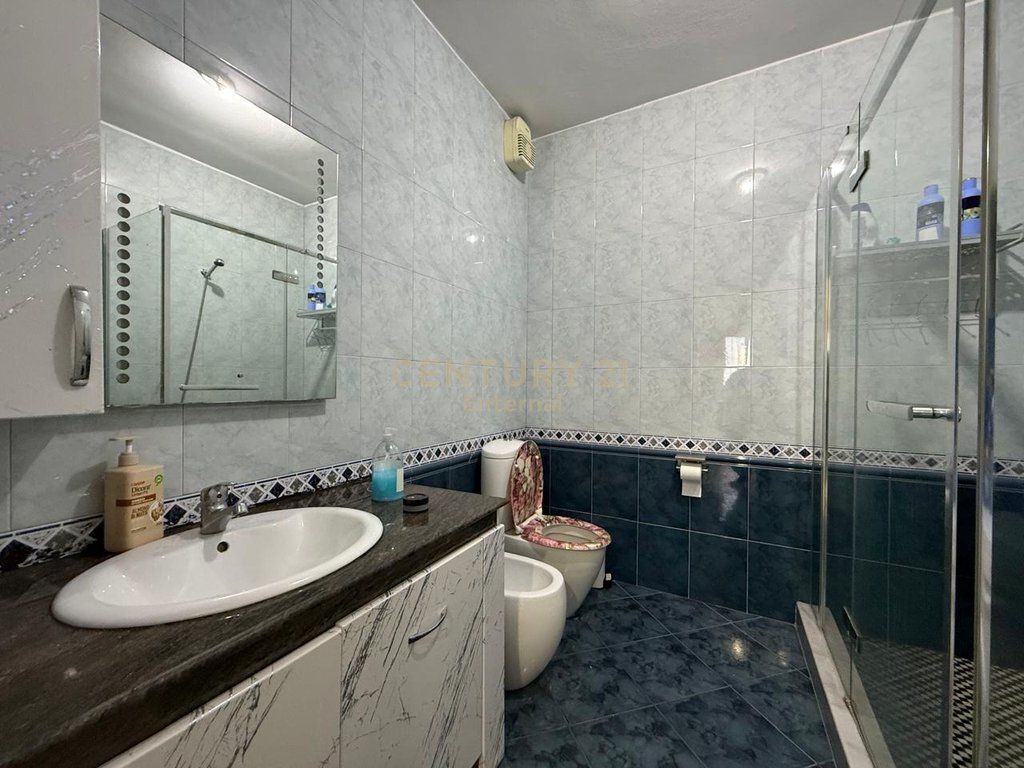 Apartment for Rent 2+1+2 Barricade Street