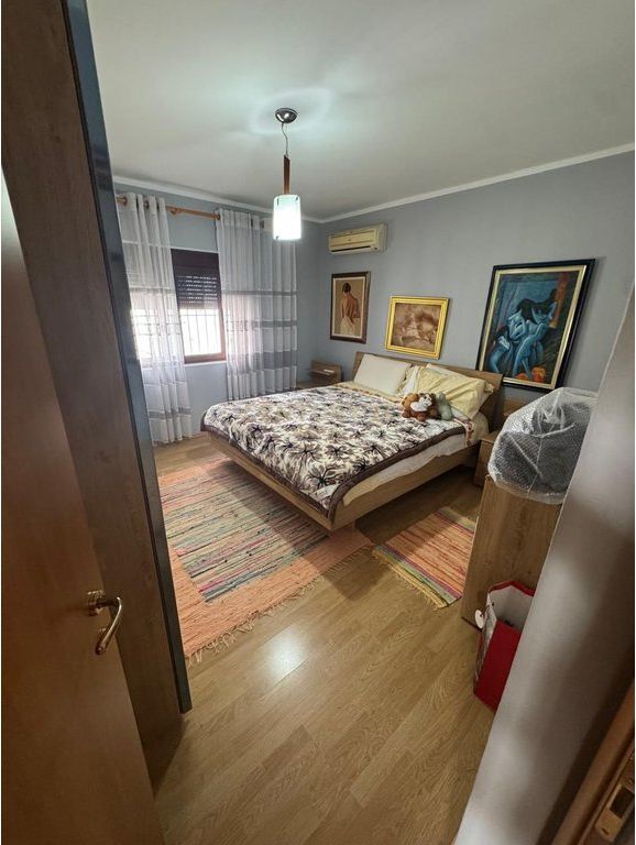 PRIVATE HOUSE FOR SALE WITH LAND AREA 287 M2 NEAR AMERICAN HOSPITAL 2!
