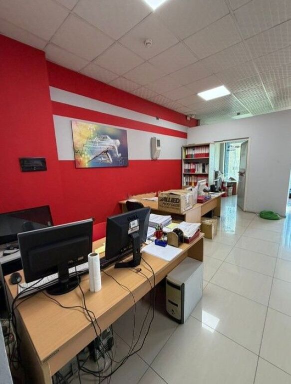 🏢 Commercial space for rent – Duplex, 140 m², Lapraka – 1000€ net net