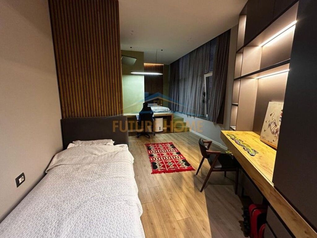 Appartamento di Lusso in Vendita 4+1+2+Veranda+Piscina+Posto Auto, Giardino Botanico, Tirana
