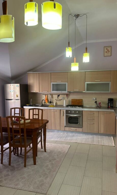 APPARTAMENTO IN AFFITTO 3+1 COMUNE DI PARIGI 85.000 LEKE  FH-68638
