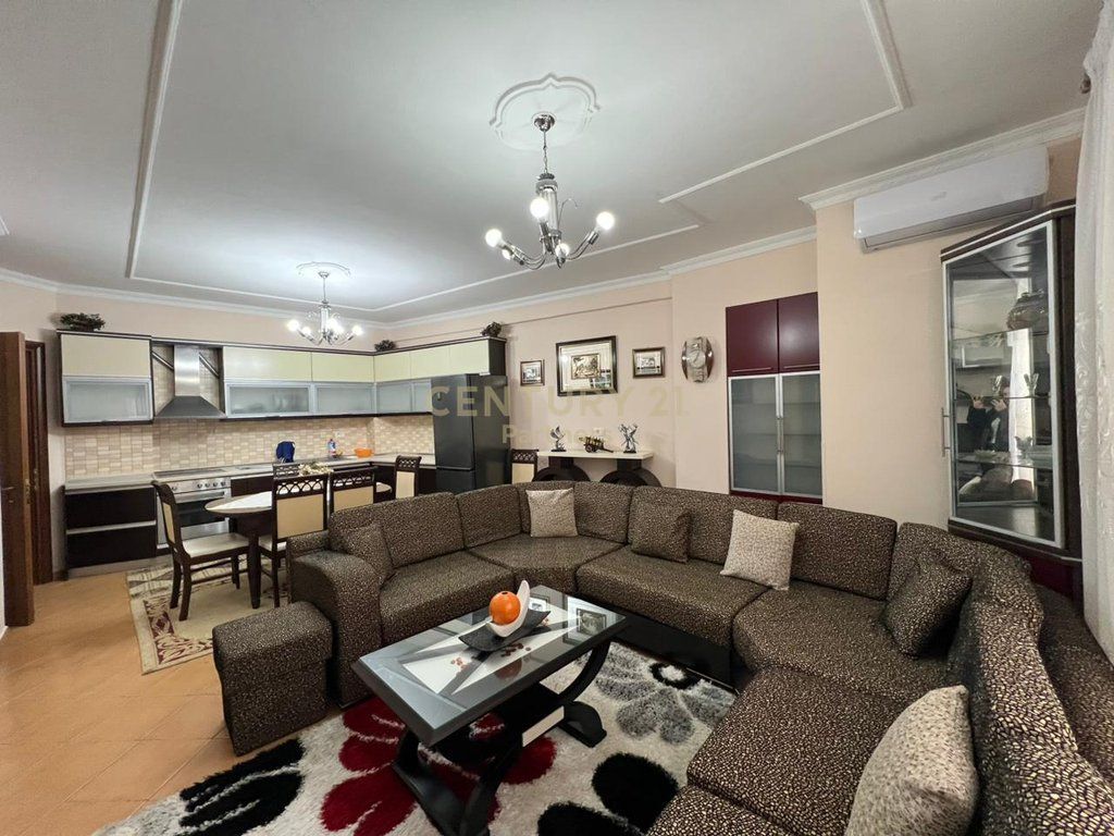 JAPIM ME QIRA APARTAMENT 2+1 NE DON BOSKO