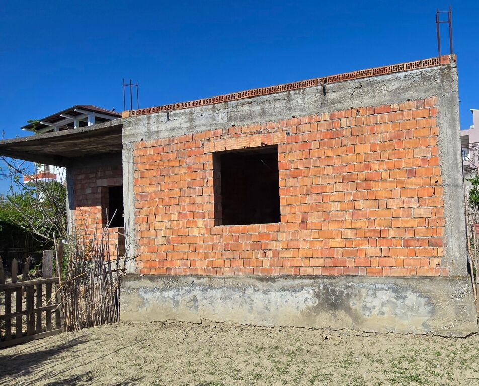 HOUSE FOR SALE 1 FLOOR IN BATHORE, KAMEZ