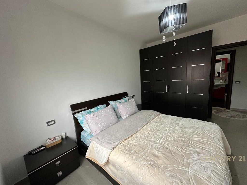 Apartament 2+1 per Qira prane Marinaj Hotel, Unaza e Re