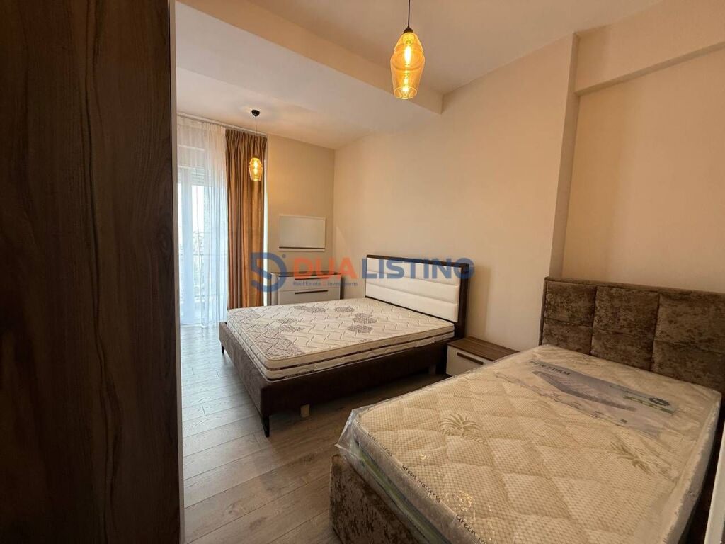 Modern 1+1 apartment in Xhamllik!
